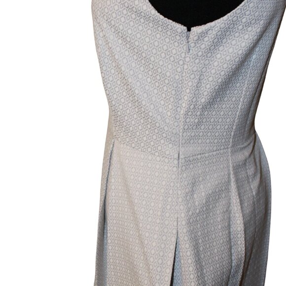 CLEARANCE SALE! Pure Collection Grey Geo Print Jacquard Fit Flare Dress 10 NWT's - Picture 5 of 16
